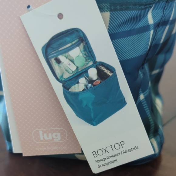 Lug Blue and Green Toiletry Bag with Insulated Design - Picture 4 of 8